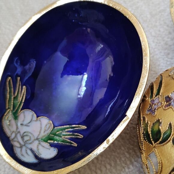 Cloisonne Gold Nesting Egg and Box Hand Painted Enamel Floral and Bird Vintage - Picture 4 of 11